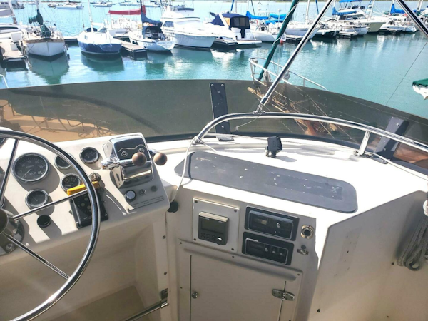 Californian-5239 Cockpit Motor Yacht 1985 -Honolulu-Hawaii-United States-5050892