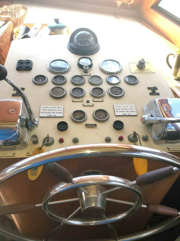 Californian-5239 Cockpit Motor Yacht 1985 -Honolulu-Hawaii-United States-5050875