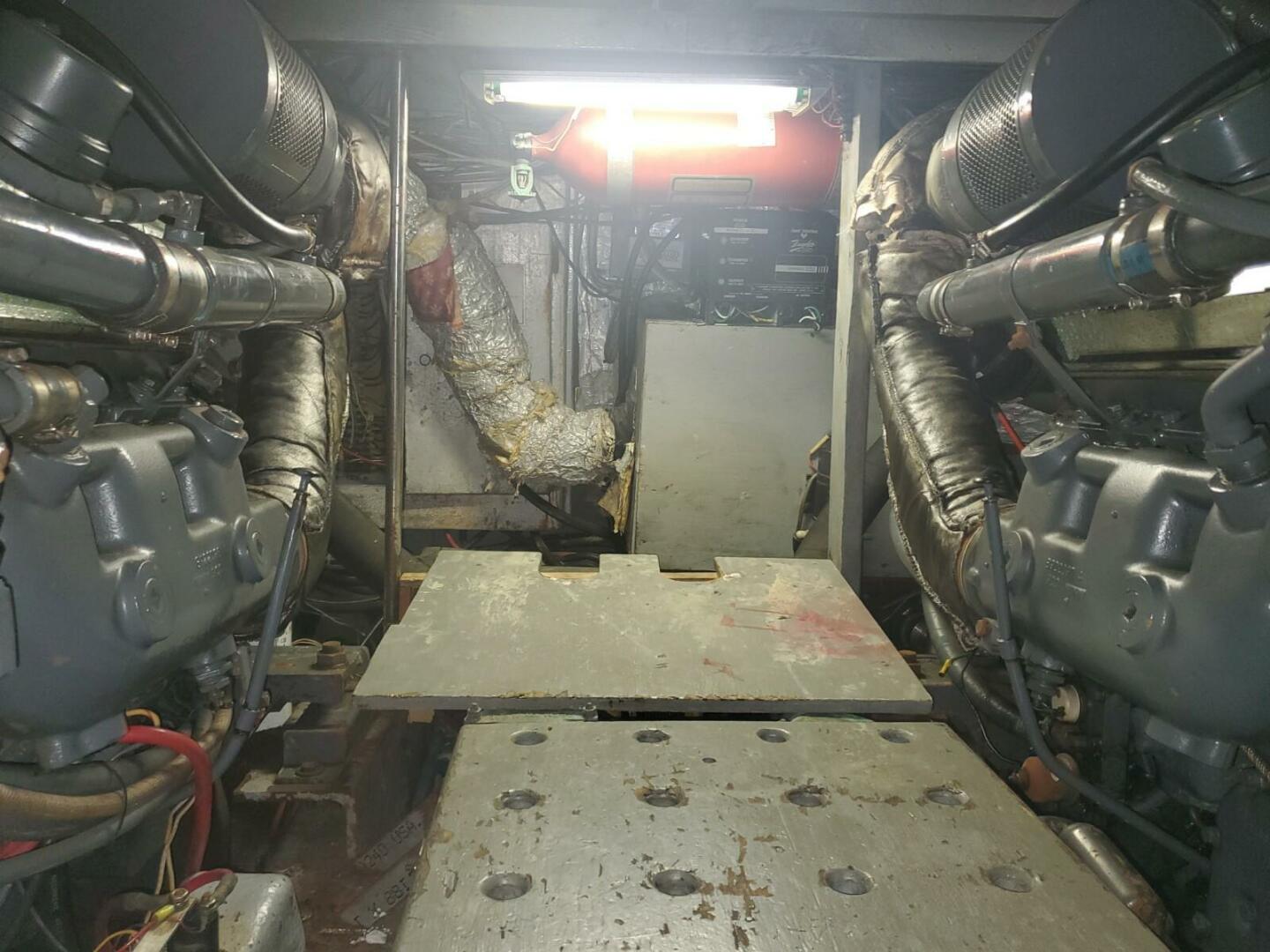 Californian-5239 Cockpit Motor Yacht 1985 -Honolulu-Hawaii-United States-5050863 | Thumbnail