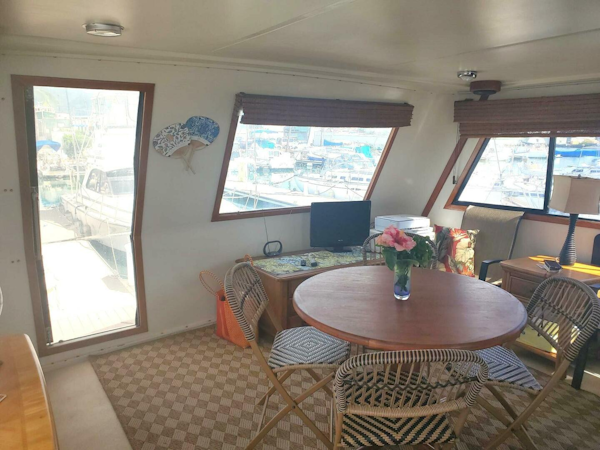 Californian-5239 Cockpit Motor Yacht 1985 -Honolulu-Hawaii-United States-5050882