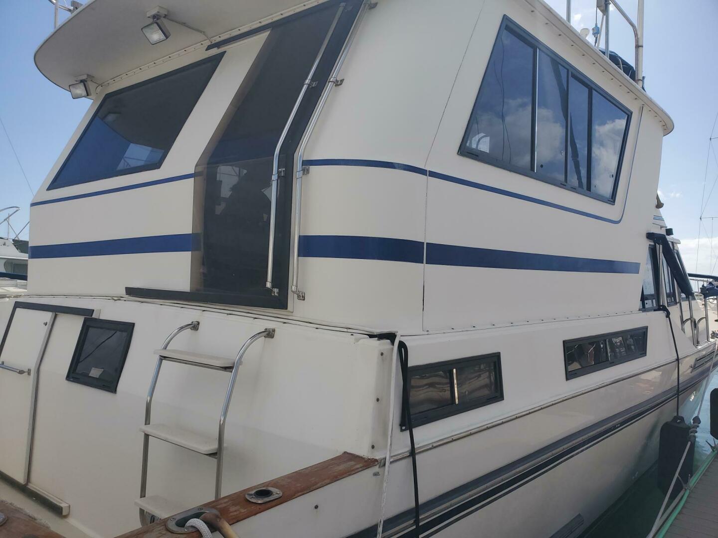 Californian-5239 Cockpit Motor Yacht 1985 -Honolulu-Hawaii-United States-5050854 | Thumbnail