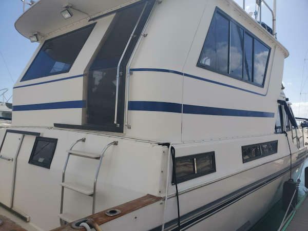 Californian-5239 Cockpit Motor Yacht 1985 -Honolulu-Hawaii-United States-5050854