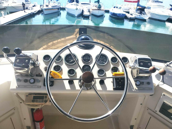 Californian-5239 Cockpit Motor Yacht 1985 -Honolulu-Hawaii-United States-5050891