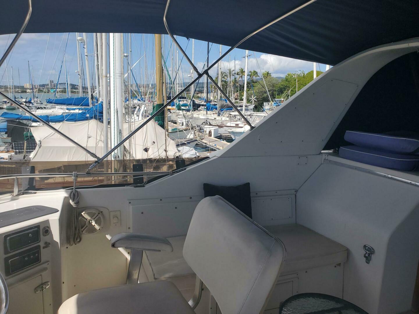 Californian-5239 Cockpit Motor Yacht 1985 -Honolulu-Hawaii-United States-5050889 | Thumbnail
