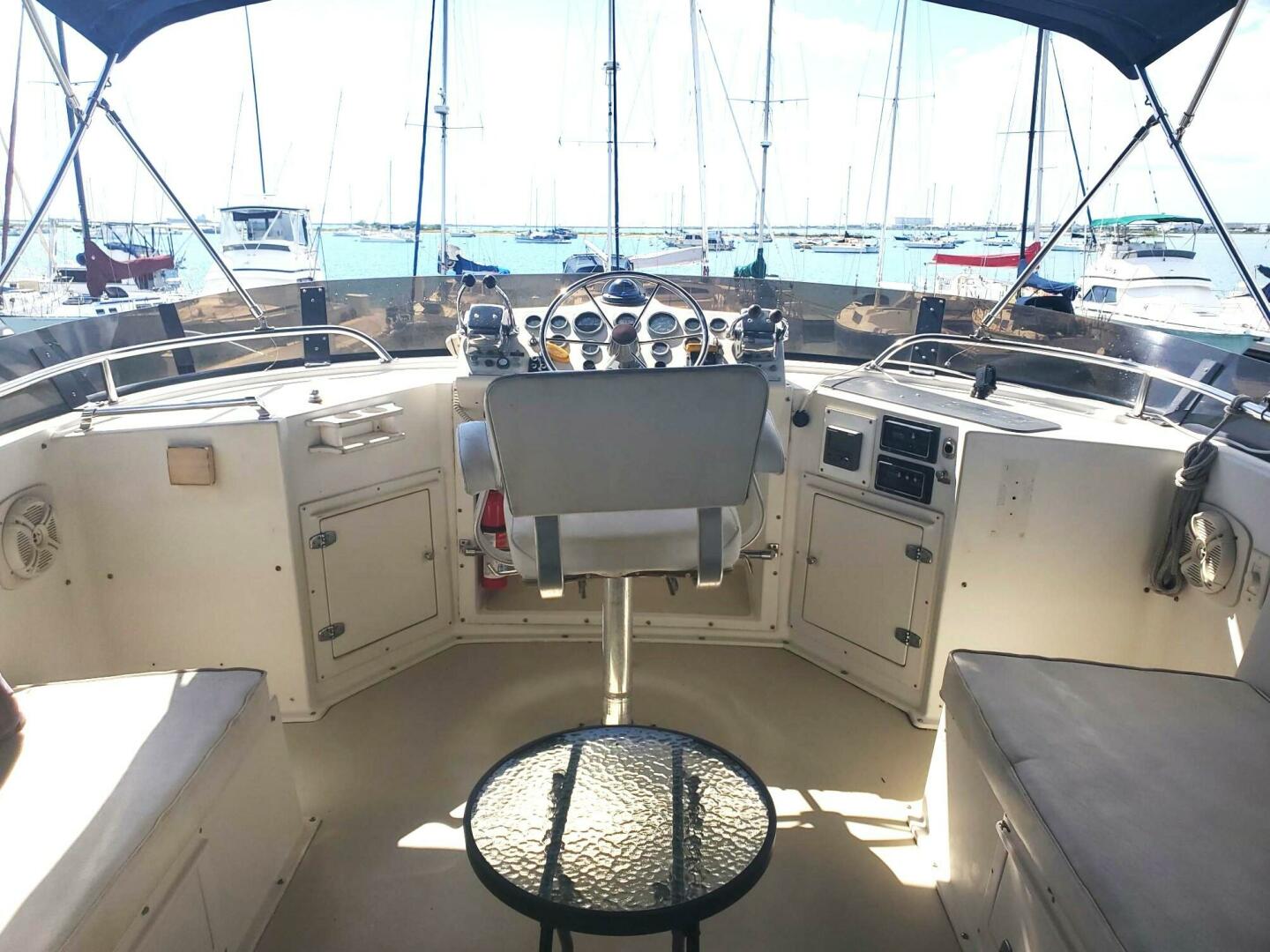 Californian-5239 Cockpit Motor Yacht 1985 -Honolulu-Hawaii-United States-5050890 | Thumbnail