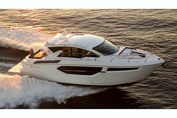 Cruisers Yachts-42 Cantius 2018 -Greenwhich-Connecticut-United States-5063393