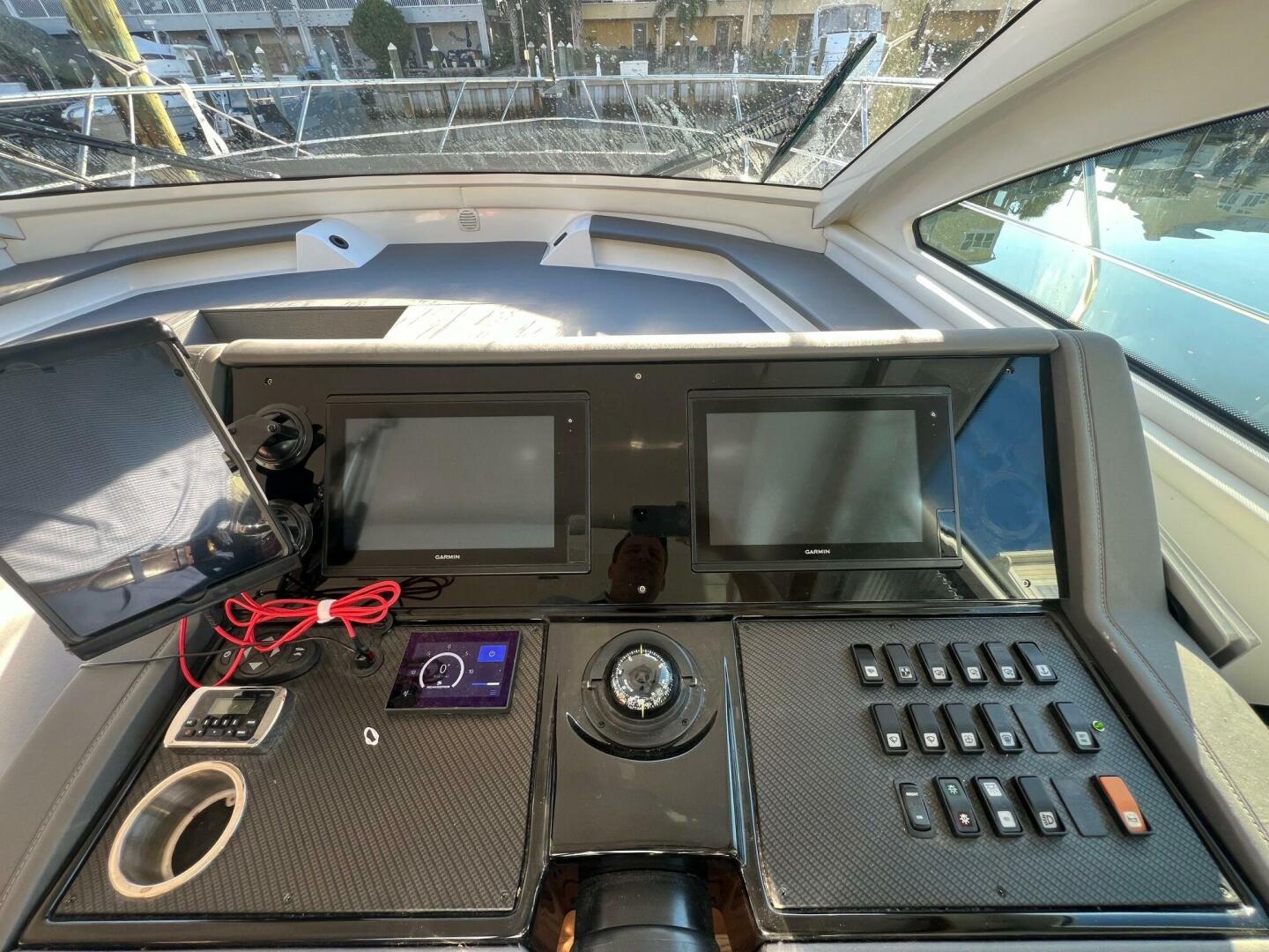 Cruisers Yachts-42 Cantius 2018 -Greenwhich-Connecticut-United States-5075090 | Thumbnail