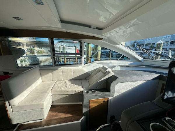 Cruisers Yachts-42 Cantius 2018 -Greenwhich-Connecticut-United States-5075095