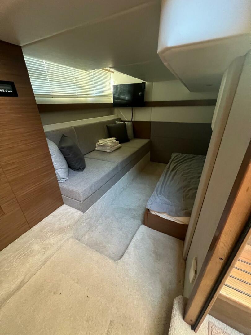 Cruisers Yachts-42 Cantius 2018 -Greenwhich-Connecticut-United States-5075083 | Thumbnail