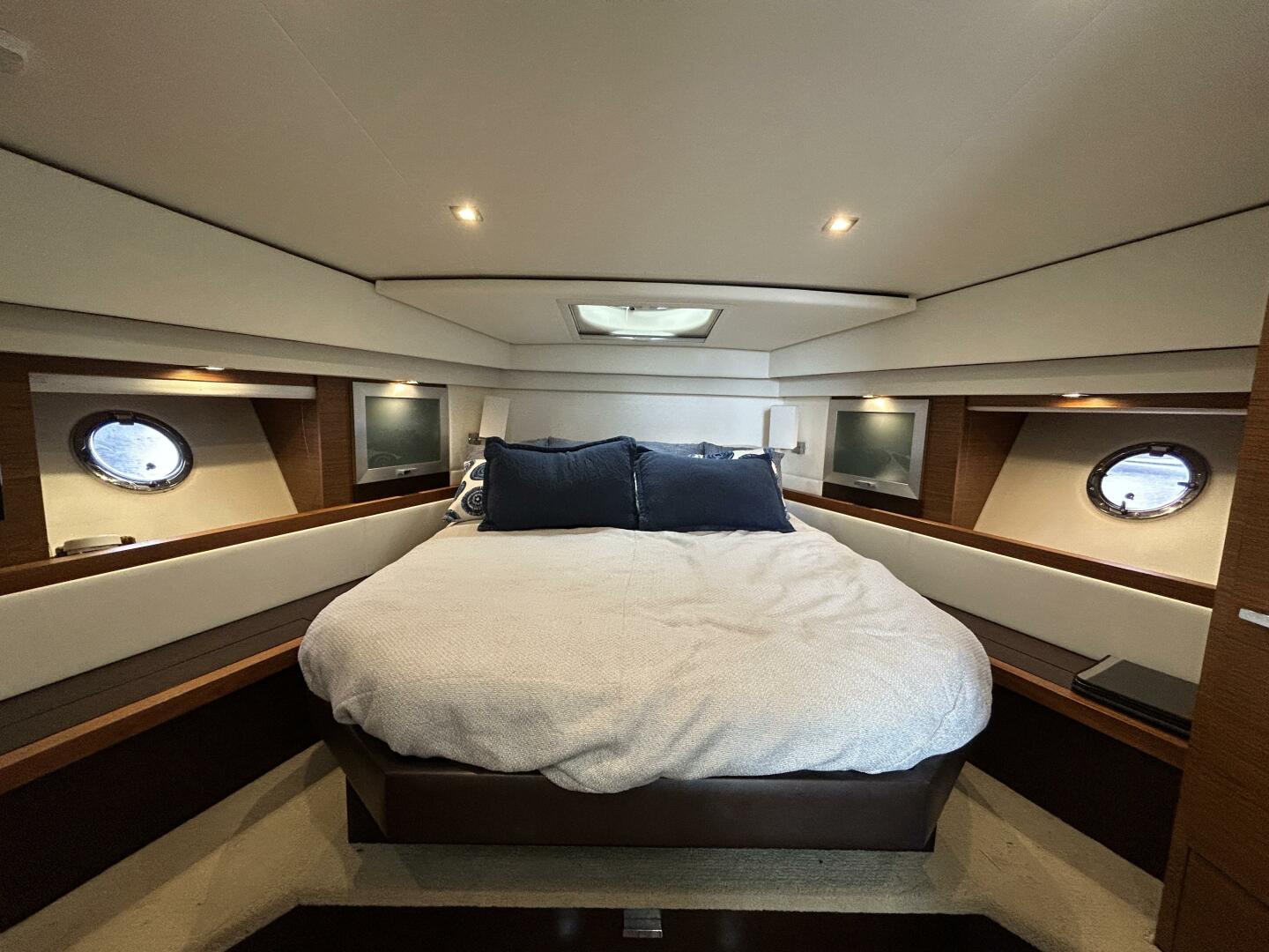 Tiara Yachts-C44 Coupe 2015 -Westbrook-Connecticut-United States-5467807 | Thumbnail