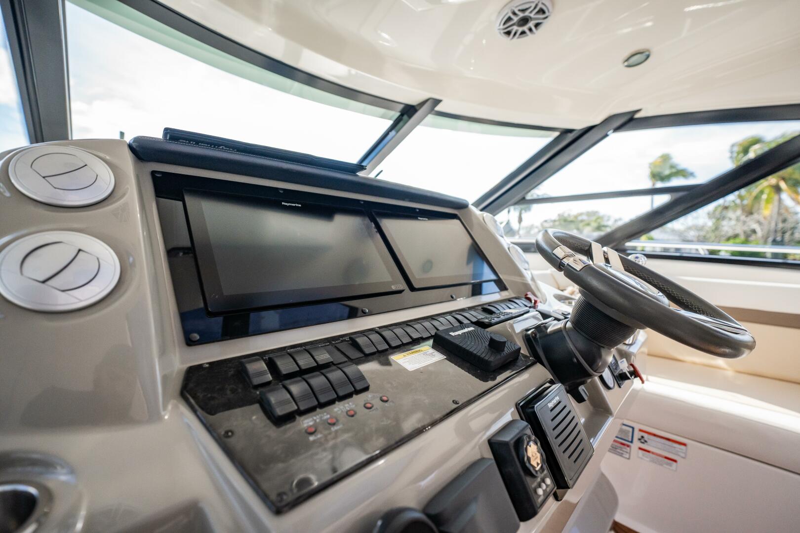 Sea Ray-540 Sundancer 2013-Time Out Vero Beach-Florida-United States-5072314 | Thumbnail