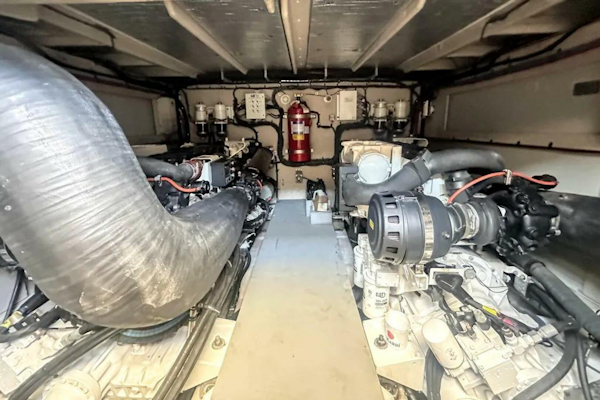 Sea Ray-L650 Fly 2018-Jeanne Rose Naples-Florida-United States-5926474