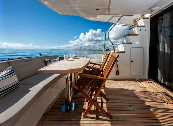 Sea Ray-L650 Fly 2018-Jeanne Rose Naples-Florida-United States-5926461