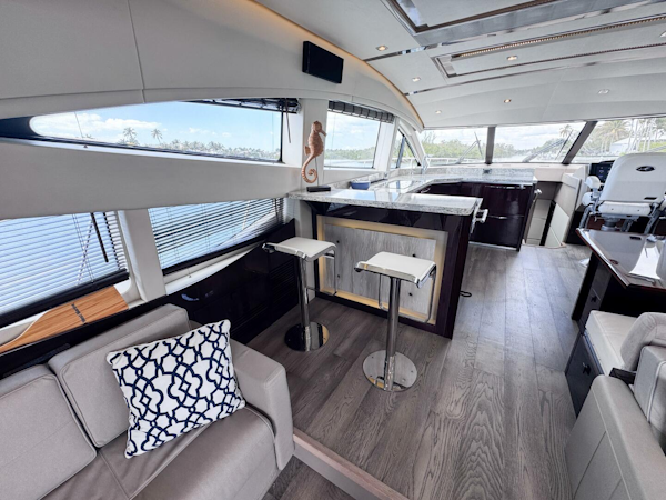 Sea Ray-L650 Fly 2018-Jeanne Rose Naples-Florida-United States-5949928