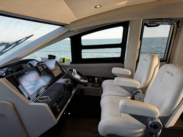 Sea Ray-L650 Fly 2018-Jeanne Rose Naples-Florida-United States-5926481