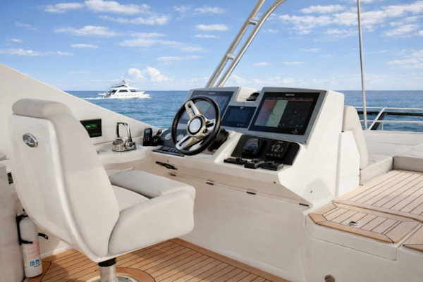 Sea Ray-L650 Fly 2018-Jeanne Rose Naples-Florida-United States-5926501
