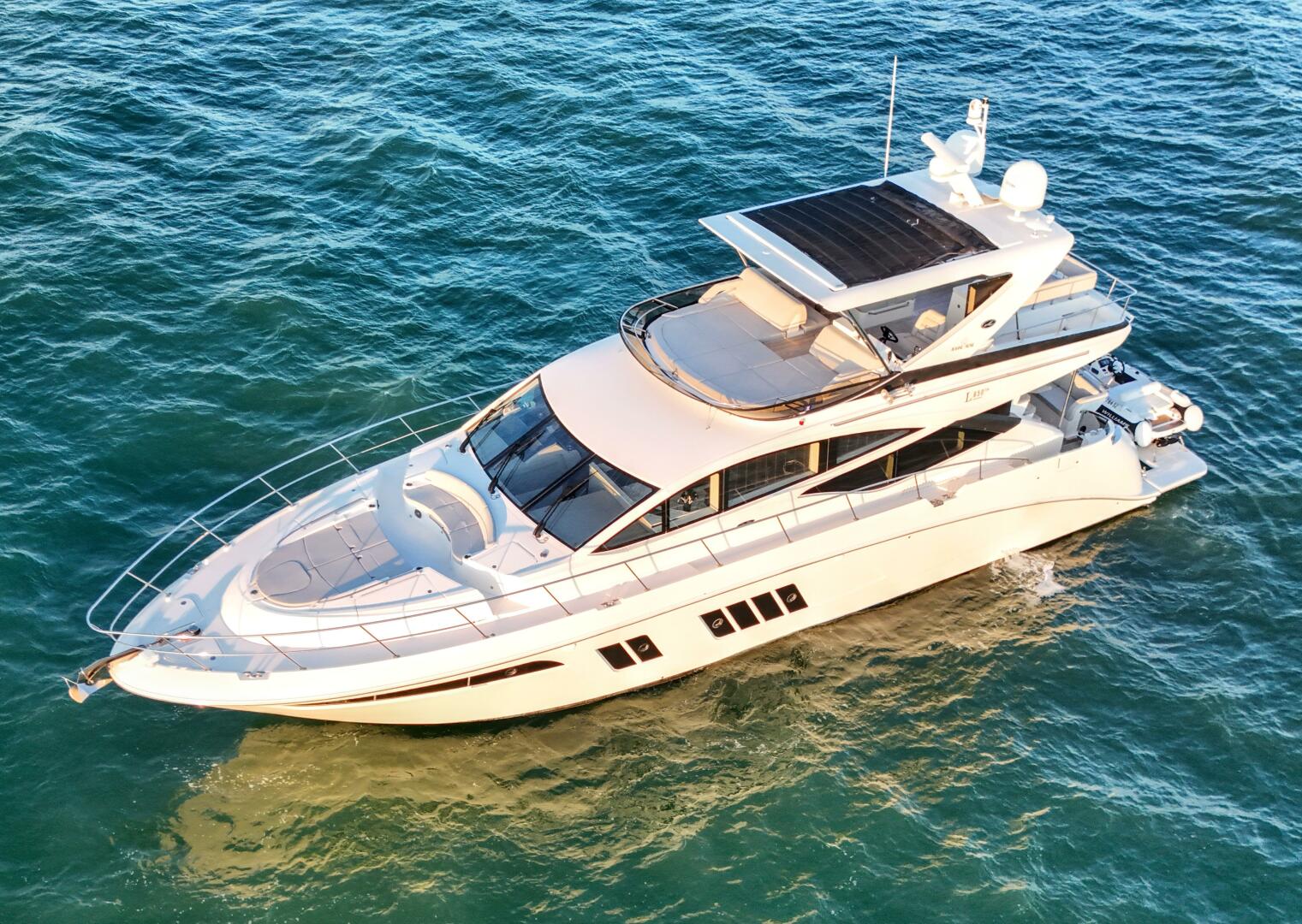 Sea Ray-L650 Fly 2018-Jeanne Rose Naples-Florida-United States-5926492 | Thumbnail