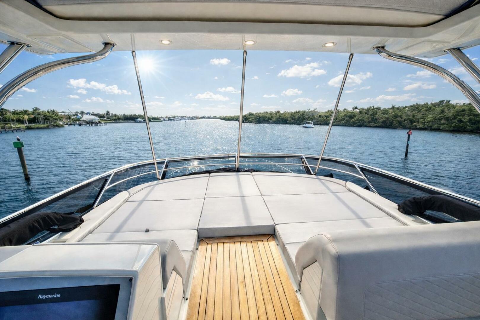 Sea Ray-L650 Fly 2018-Jeanne Rose Naples-Florida-United States-5926490 | Thumbnail