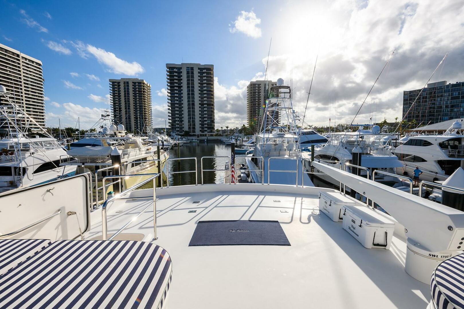 Pacific Mariner 2009-SECOND CHANCE Palm Beach-Florida-United States-5087301 | Thumbnail