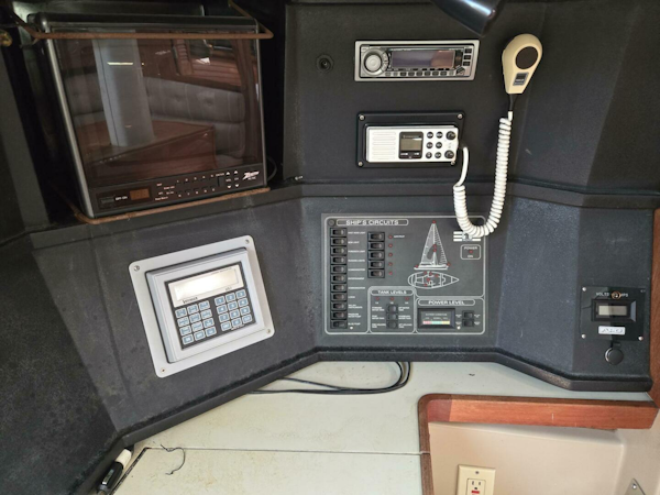 C&C-37/40+ 1989-Prismatic Thunder Seattle-Washington-United States-Nav Station-5087093