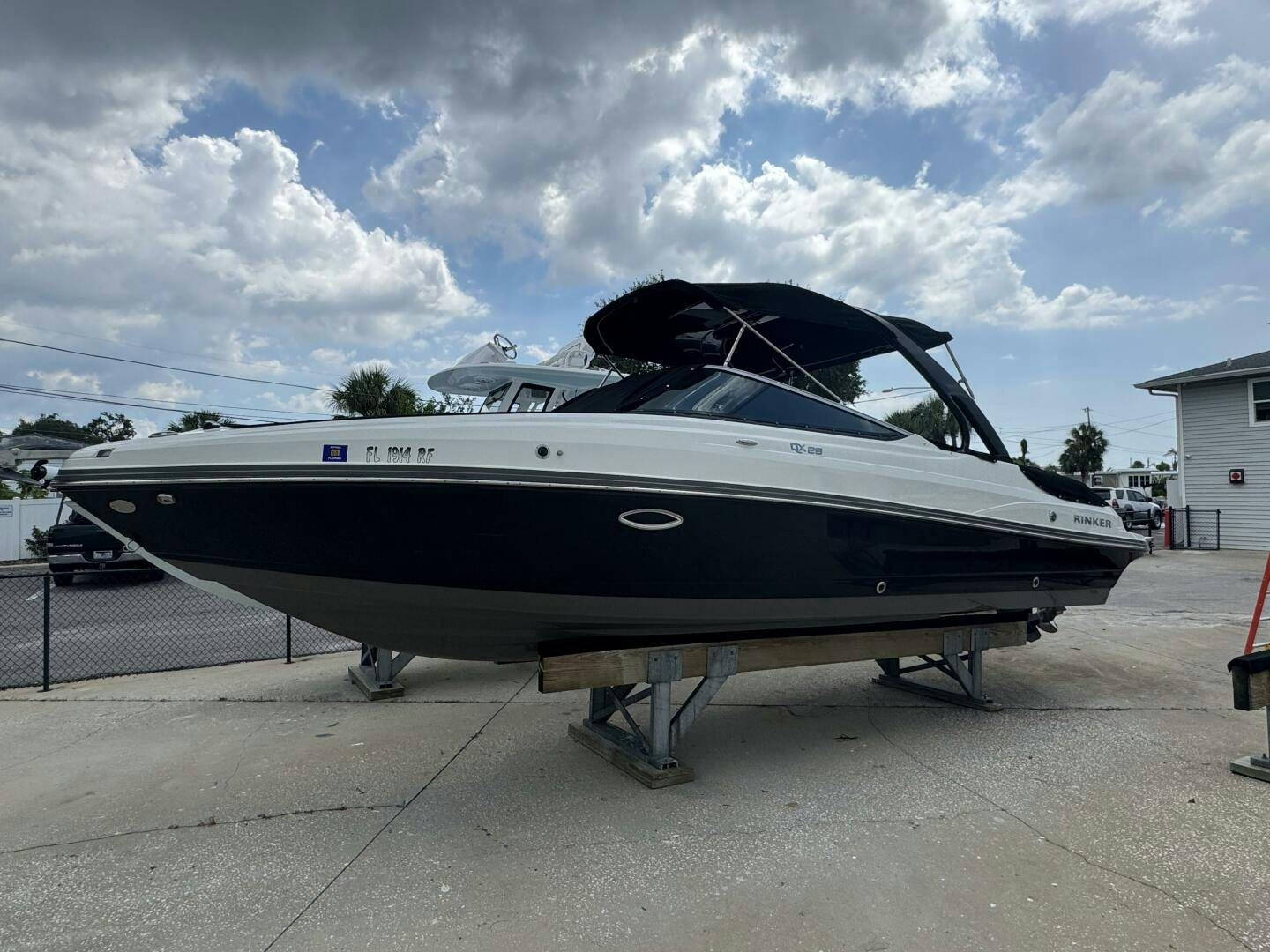 Rinker-QX 29 2017 -St Petersburg-Florida-United States-5088600