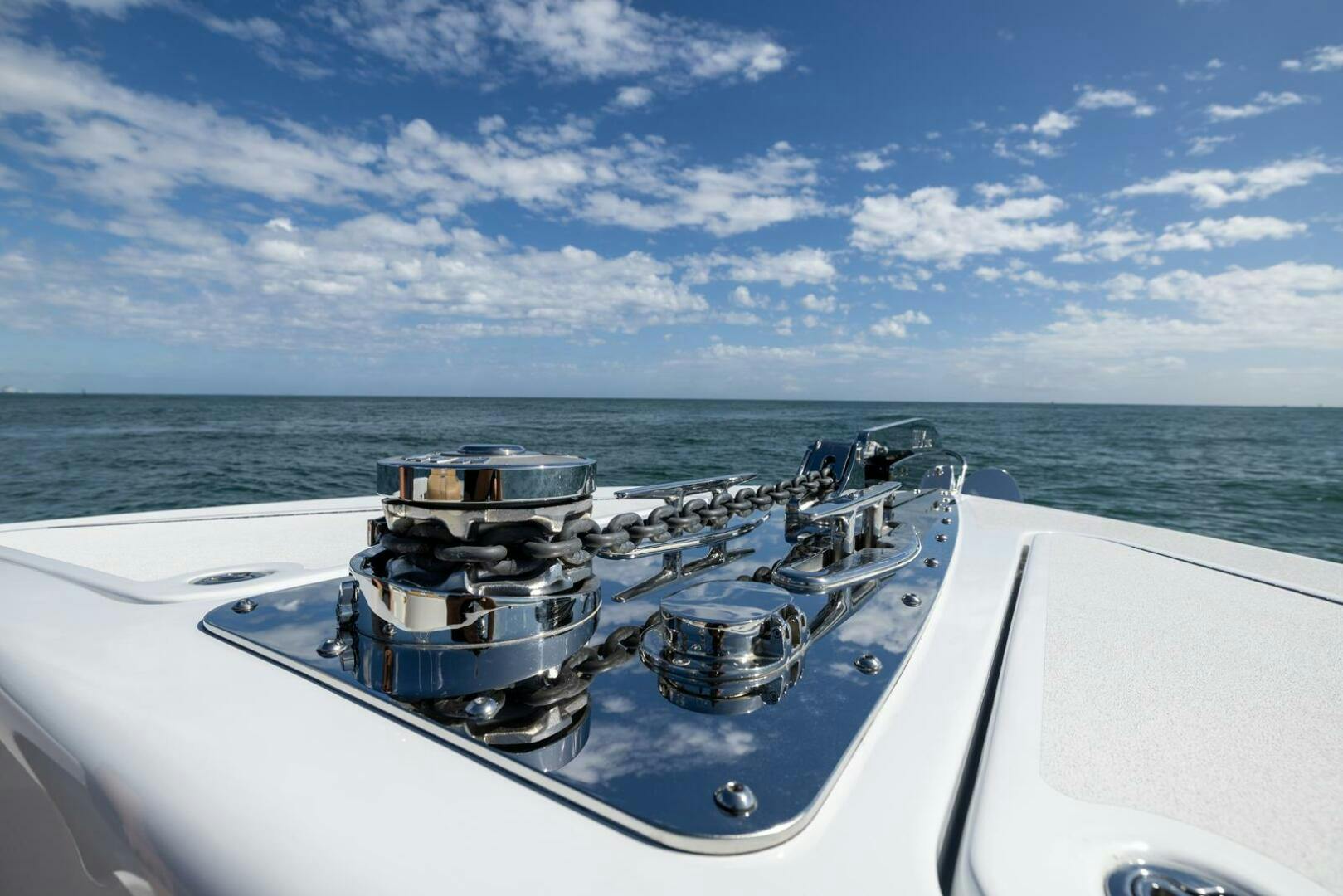 Blackwell Boatworks-Custom Walkaround Sportfisherman 2014-DROP OUT Fort Lauderdale-Florida-United States-Windlass Detail-5106823
