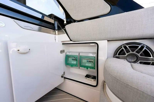 Azimut-47 Verve 2023 -Quebec-Canada-5096713
