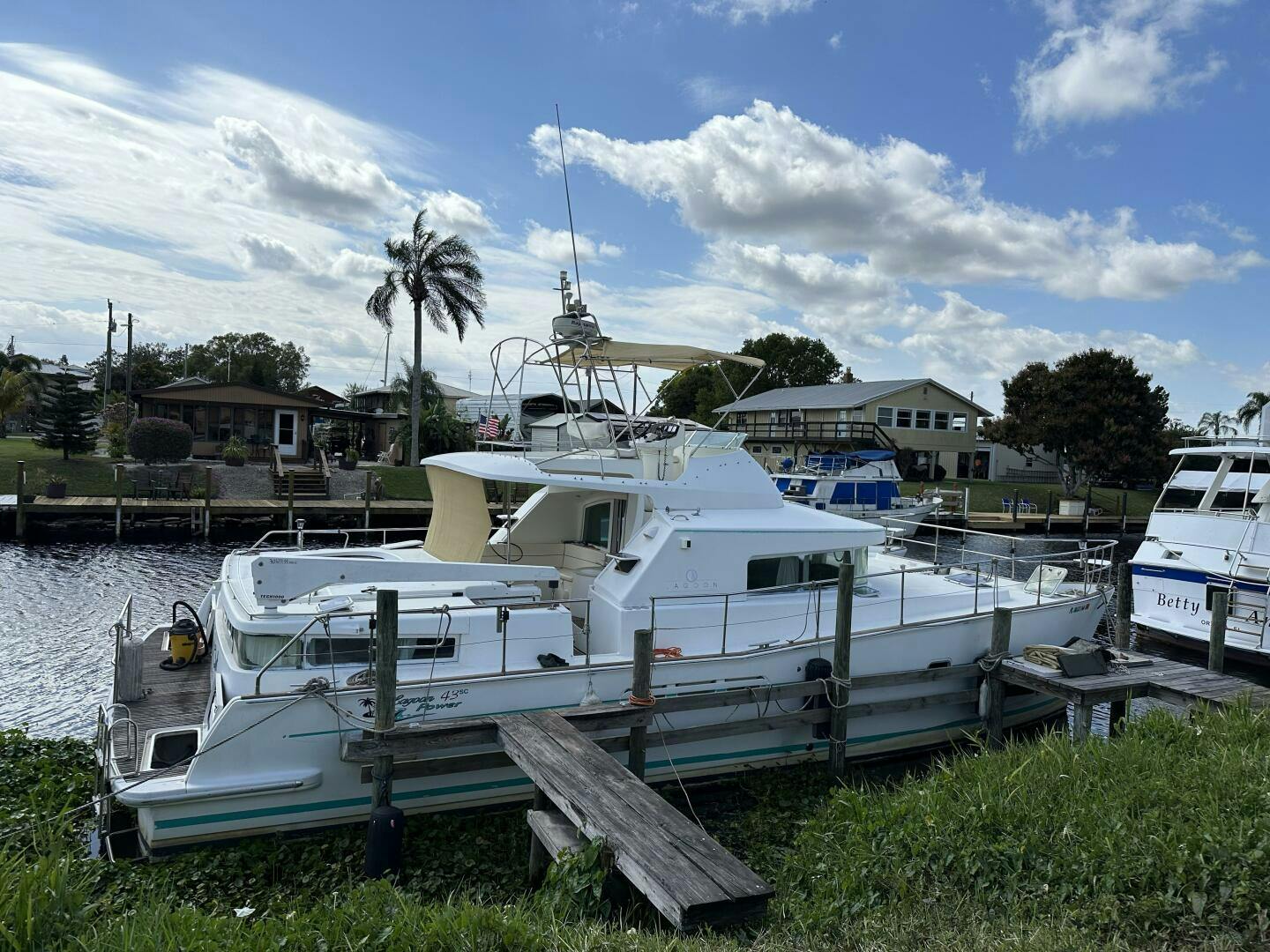 Lagoon-43 Catamaran 2004-Magnifi Cat Moore Haven-Florida-United States-5098029