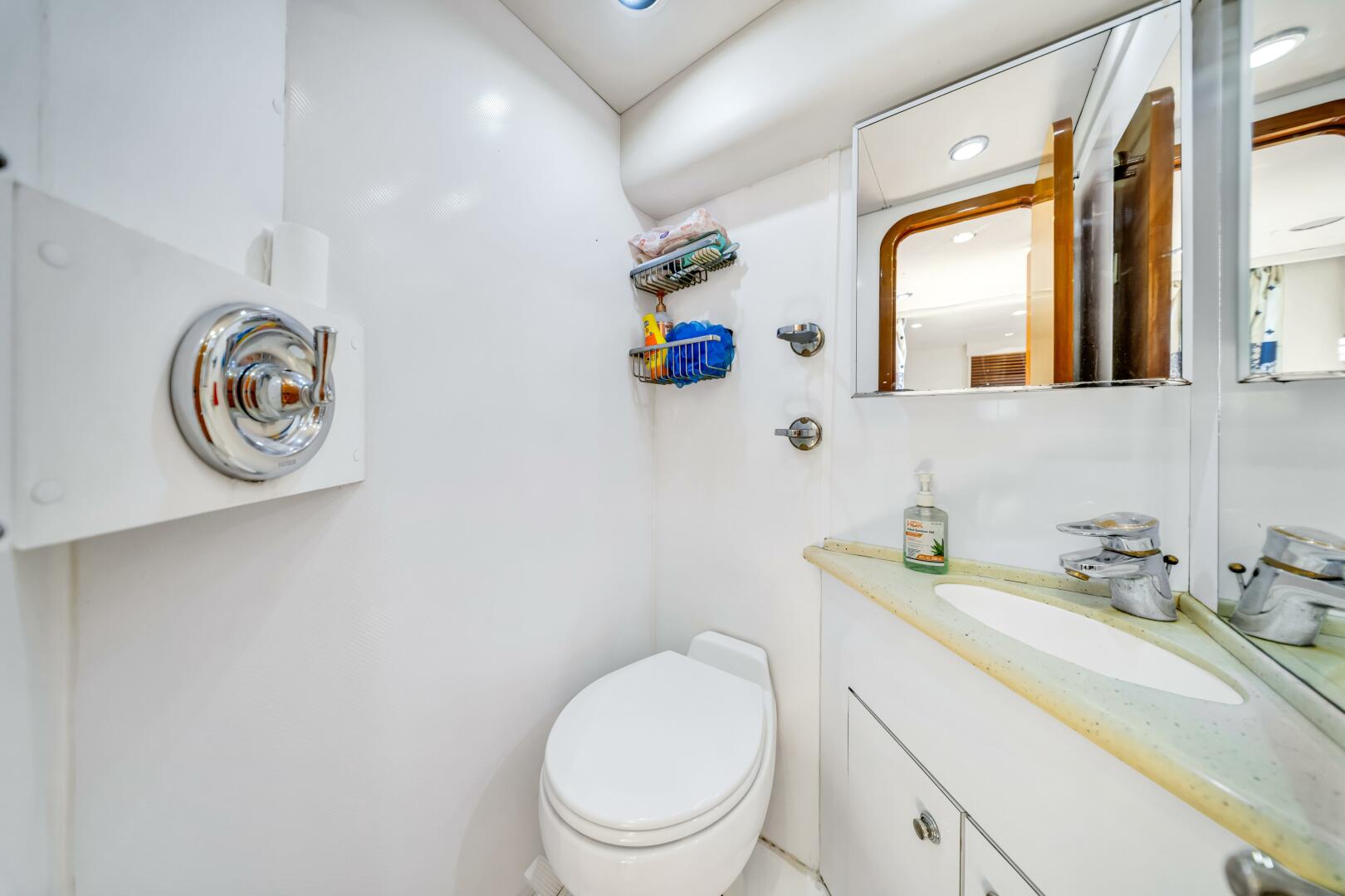 Sunseeker-94 Motor Yacht 2003-SO WHAT WHO CARES North Palm Beach-Florida-United States-2003 Sunseeker 150 GT  Head-5106184 | Thumbnail