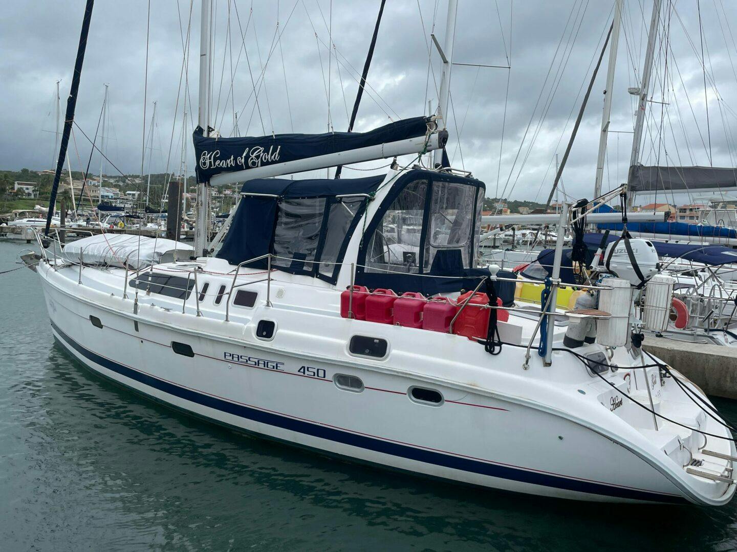 Hunter 1999 -Humacao-1999-hunter-passage-450-sail-9709330-20250310213752267-1_XLARGE.jpg-5111009