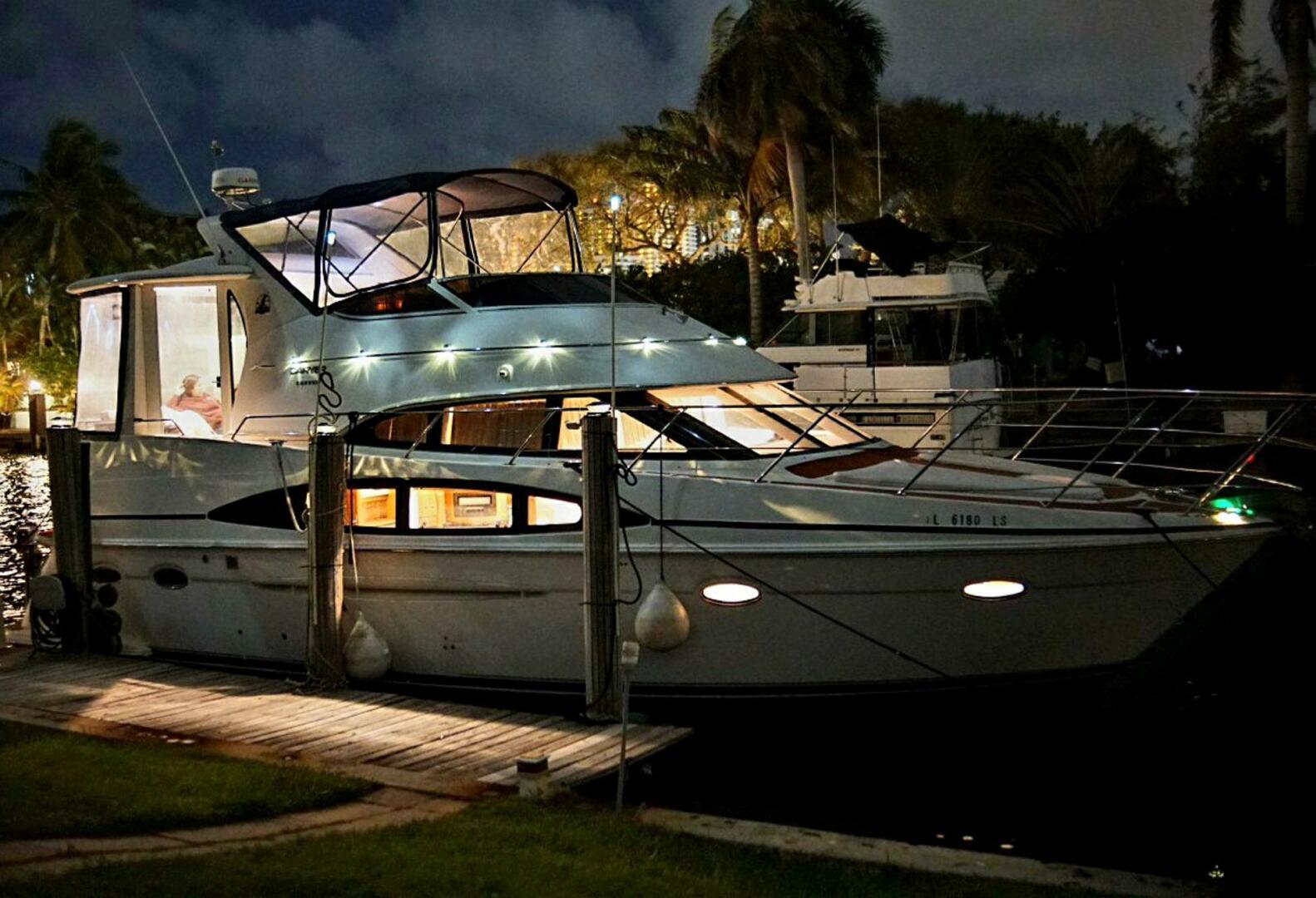 Carver-40 Flybridge 2001-CRAVER Fort Lauderdale-Florida-United States-5111783 | Thumbnail