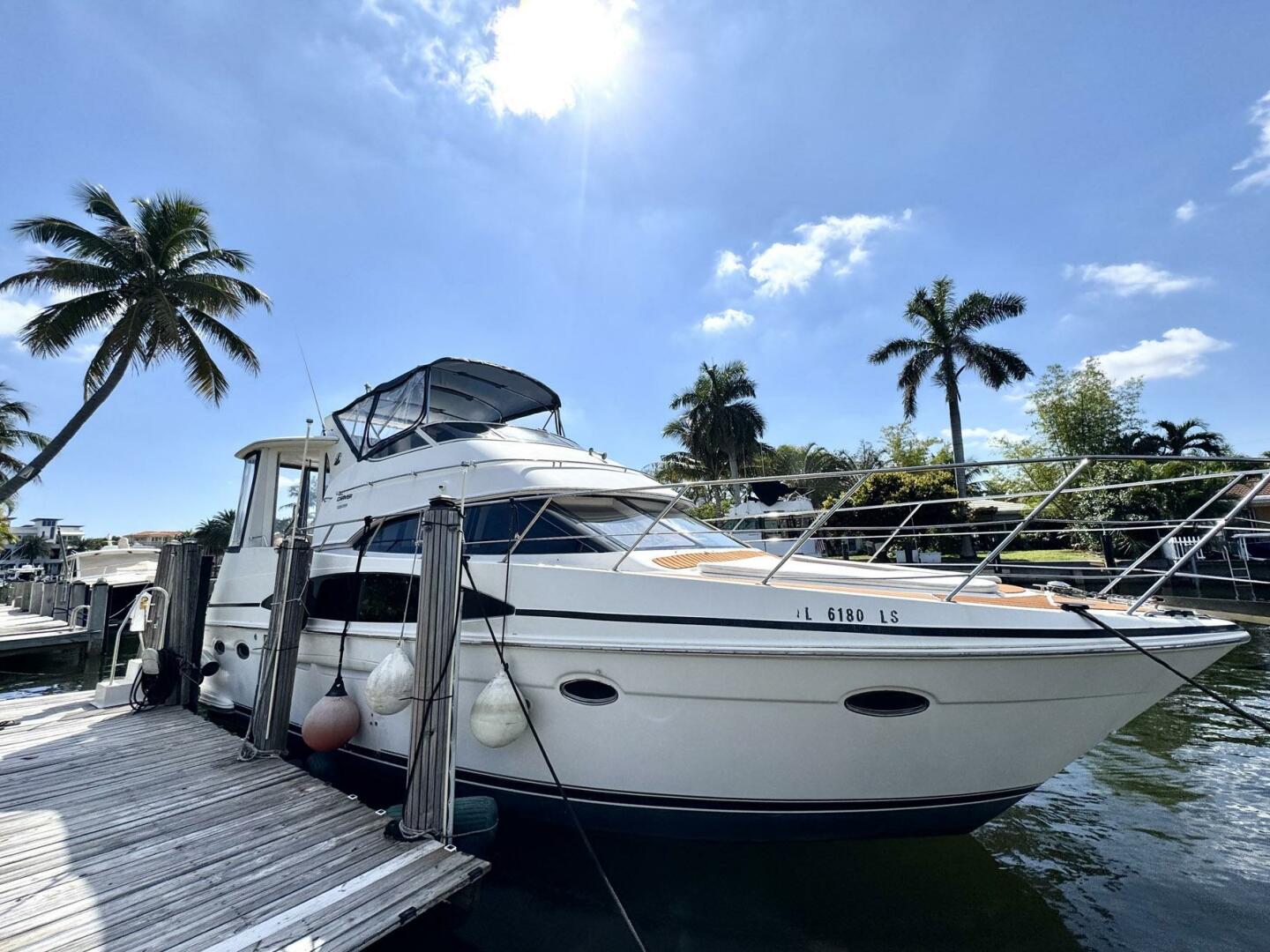 Carver-40 Flybridge 2001-CRAVER Fort Lauderdale-Florida-United States-5111773 | Thumbnail