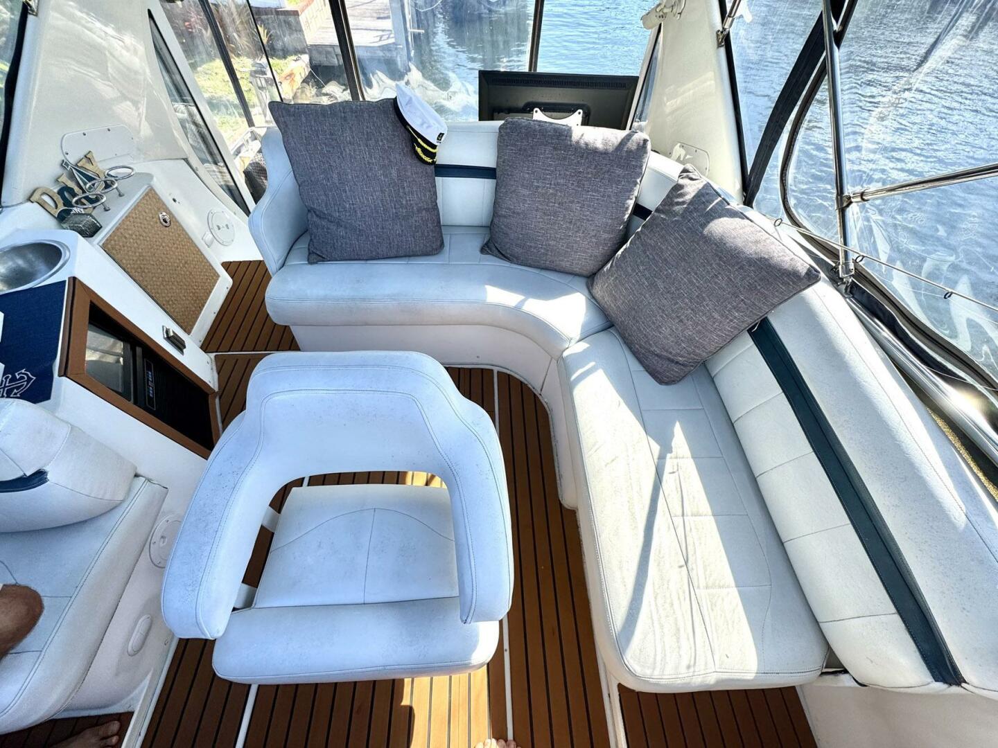 Carver-40 Flybridge 2001-CRAVER Fort Lauderdale-Florida-United States-5111777 | Thumbnail