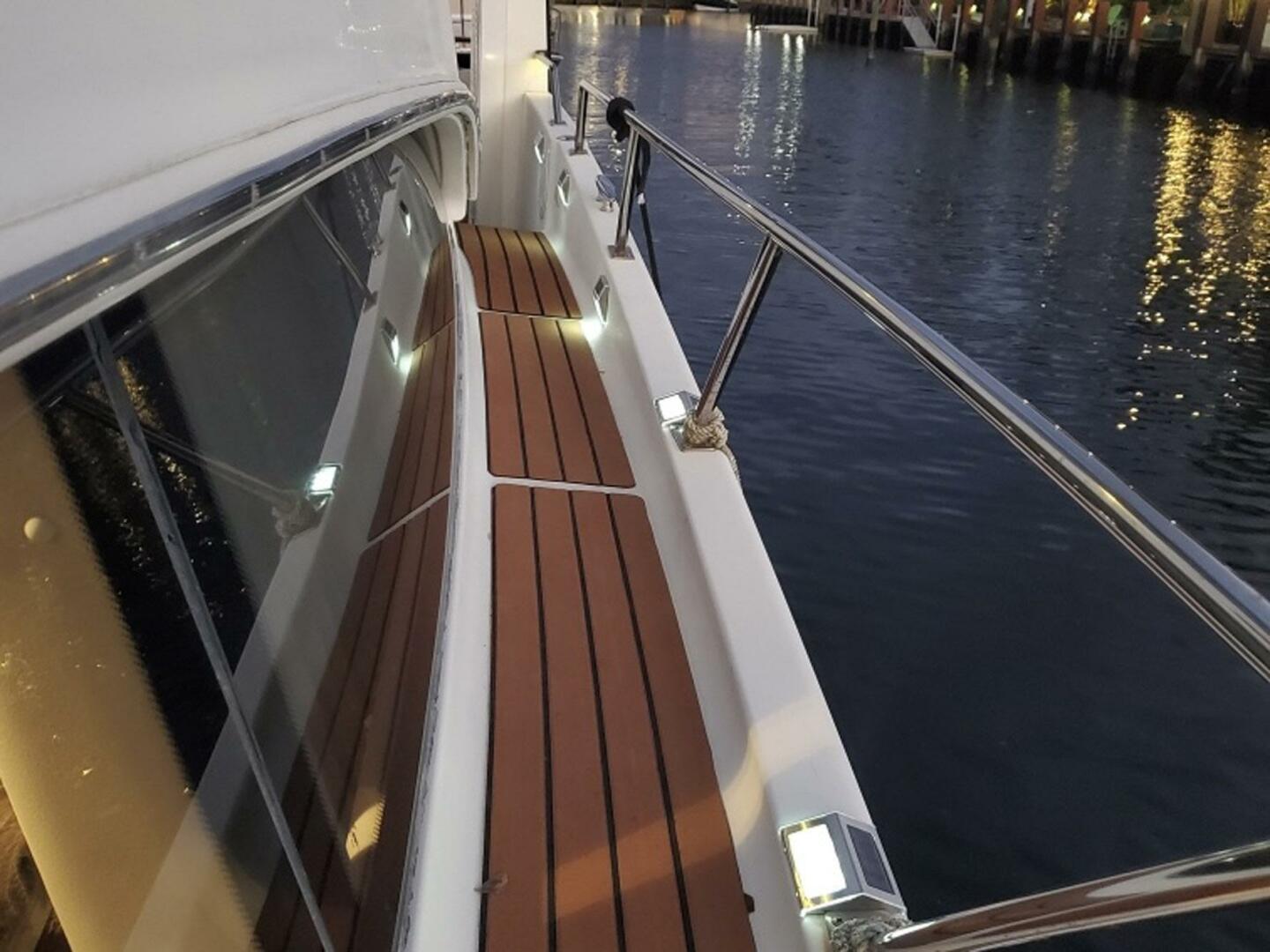 Carver-40 Flybridge 2001-CRAVER Fort Lauderdale-Florida-United States-5111803 | Thumbnail