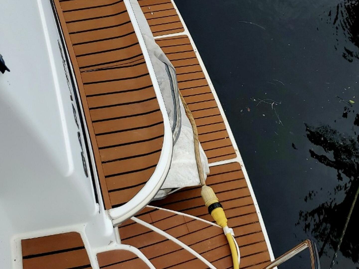 Carver-40 Flybridge 2001-CRAVER Fort Lauderdale-Florida-United States-5111804 | Thumbnail