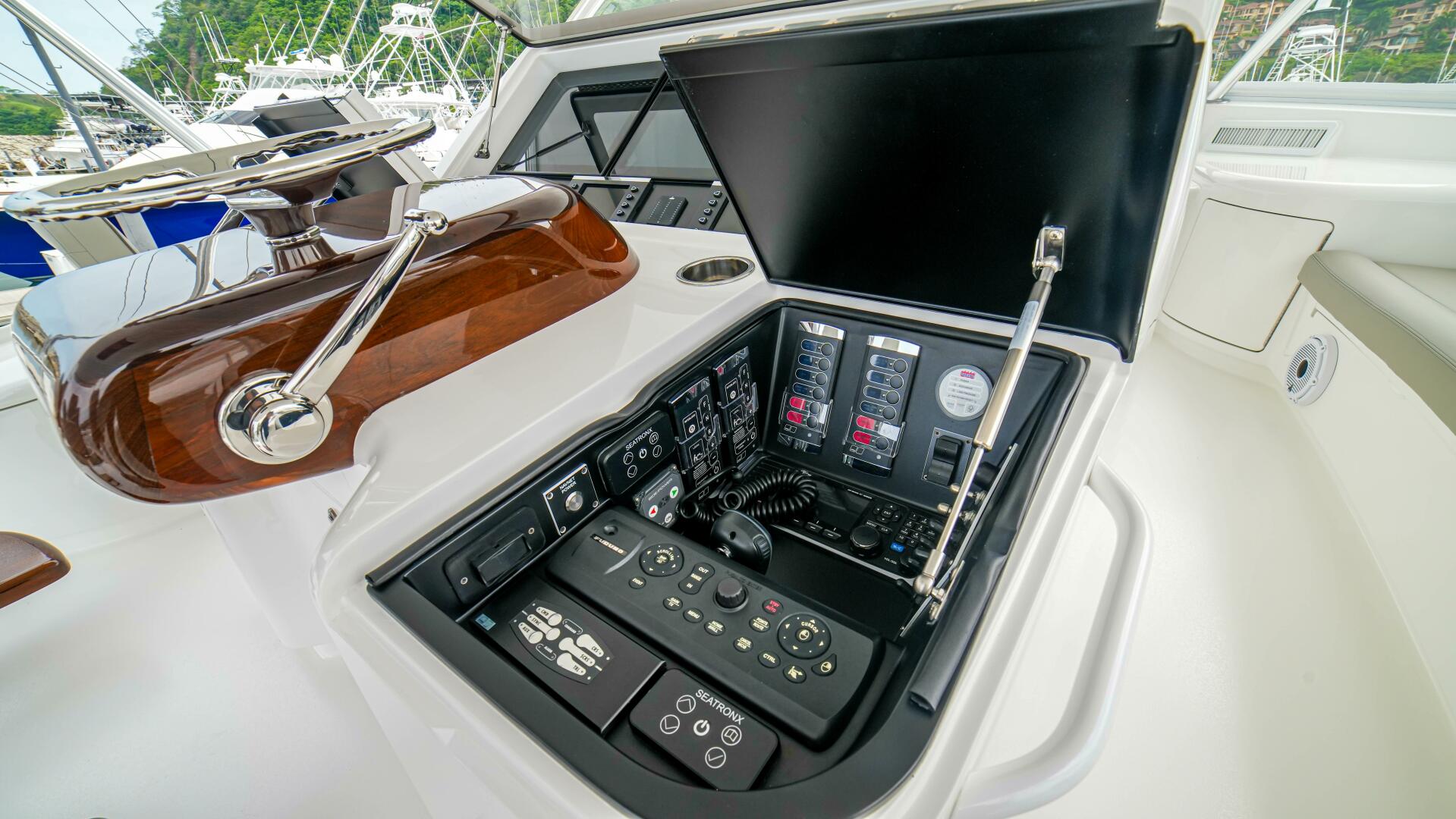 Viking-72 Convertible 2023-Free Spool Los Suenos-Costa Rica-2023 Viking 73 Convertible Free Spool  Helm-5122543 | Thumbnail