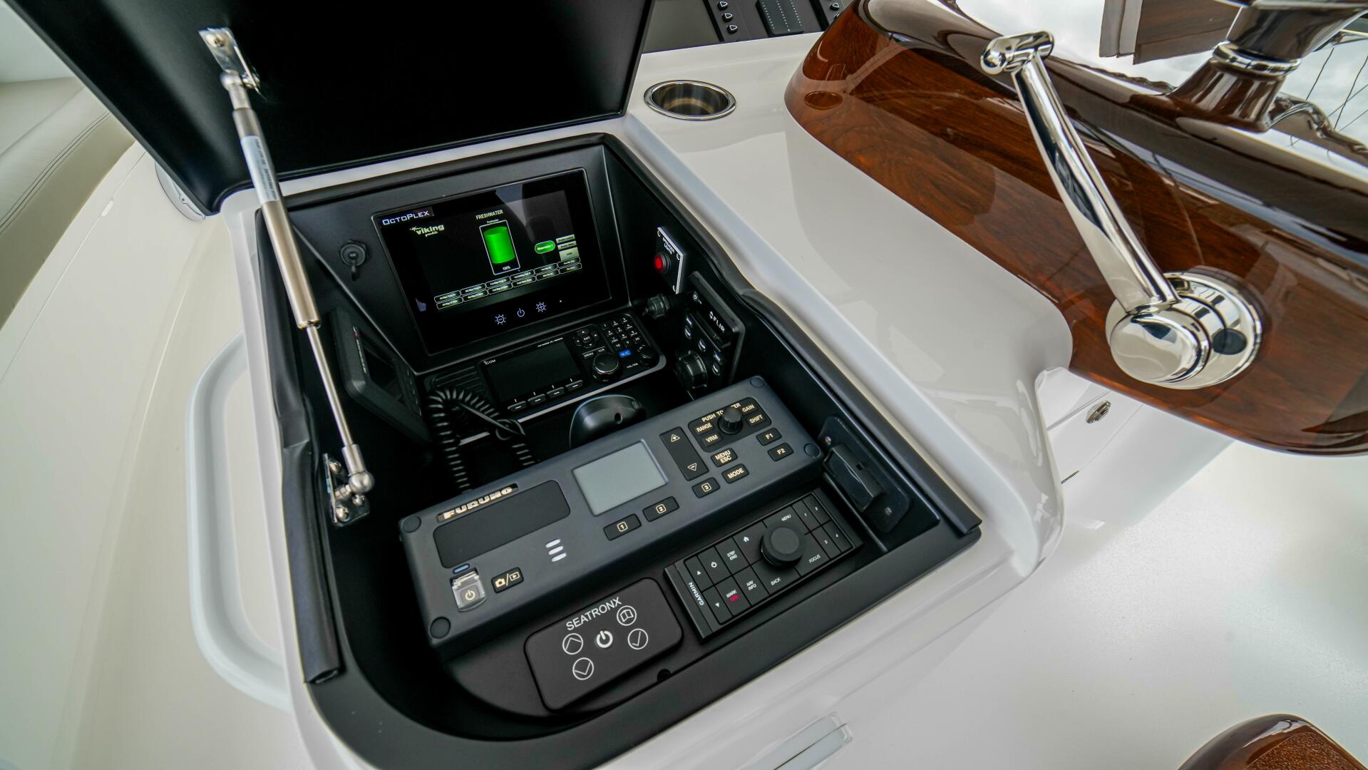 Viking-72 Convertible 2023-Free Spool Los Suenos-Costa Rica-2023 Viking 73 Convertible Free Spool  Helm-5122544 | Thumbnail