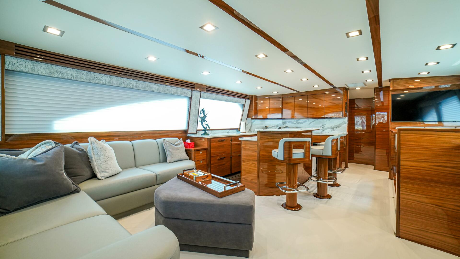 Viking-72 Convertible 2023-Free Spool Los Suenos-Costa Rica-2023 Viking 73 Convertible Free Spool  Salon-5122584 | Thumbnail