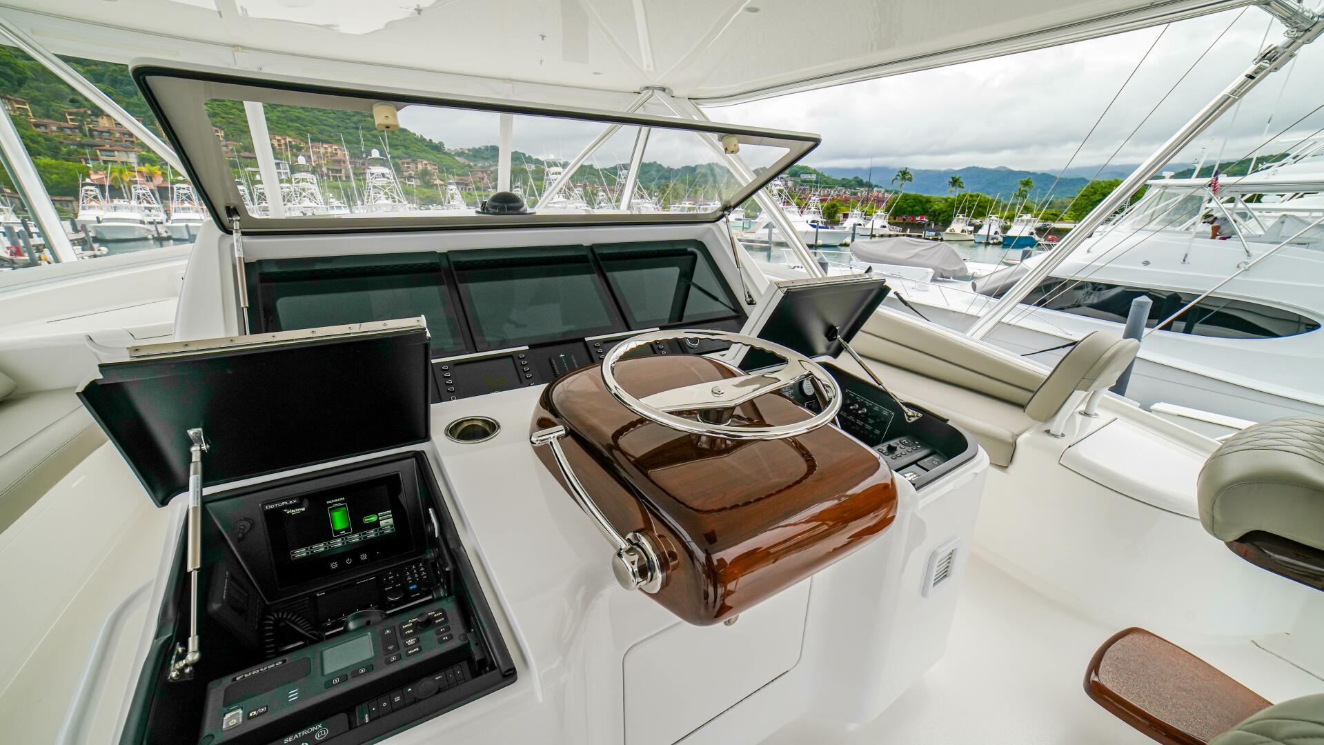 Viking-72 Convertible 2023-Free Spool Los Suenos-Costa Rica-2023 Viking 73 Convertible Free Spool  Helm-5122542 | Thumbnail