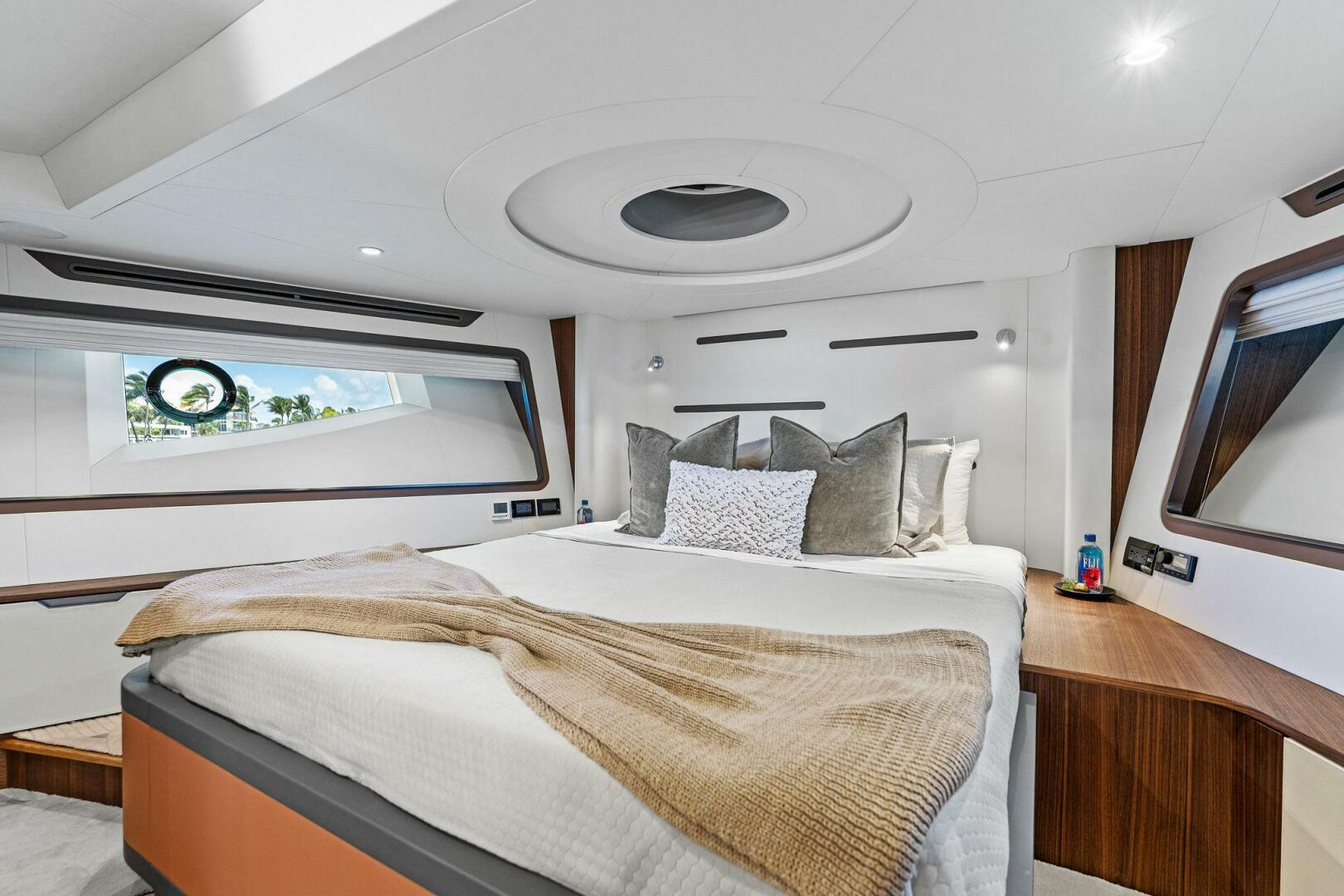 Aquitalia Yachts-Flybridge 2026 -Fort Lauderdale-Florida-United States-5195442 | Thumbnail