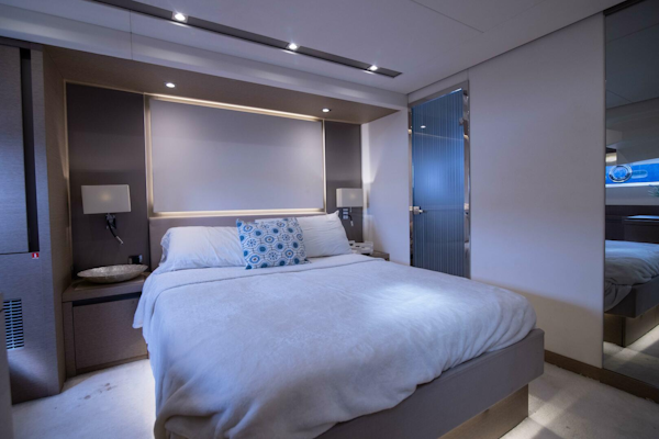 Prestige-680 Flybridge 2018-Prestige Worldwide Tampa-Florida-United States-Guest Stateroom-5126833
