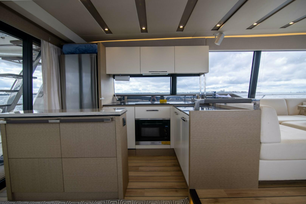 Prestige-680 Flybridge 2018-Prestige Worldwide Tampa-Florida-United States-Galley-5126791
