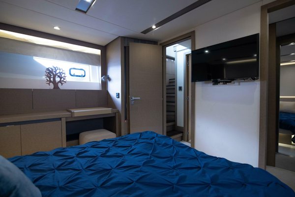 Prestige-680 Flybridge 2018-Prestige Worldwide Tampa-Florida-United States-Guest Stateroom-5126827