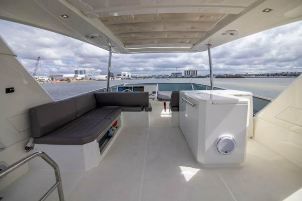 Prestige-680 Flybridge 2018-Prestige Worldwide Tampa-Florida-United States-Flybridge-5126853