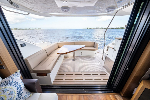 Sea Ray-L590 Fly 2016-AEQUA 1 Fort Lauderdale-Florida-United States-5248103