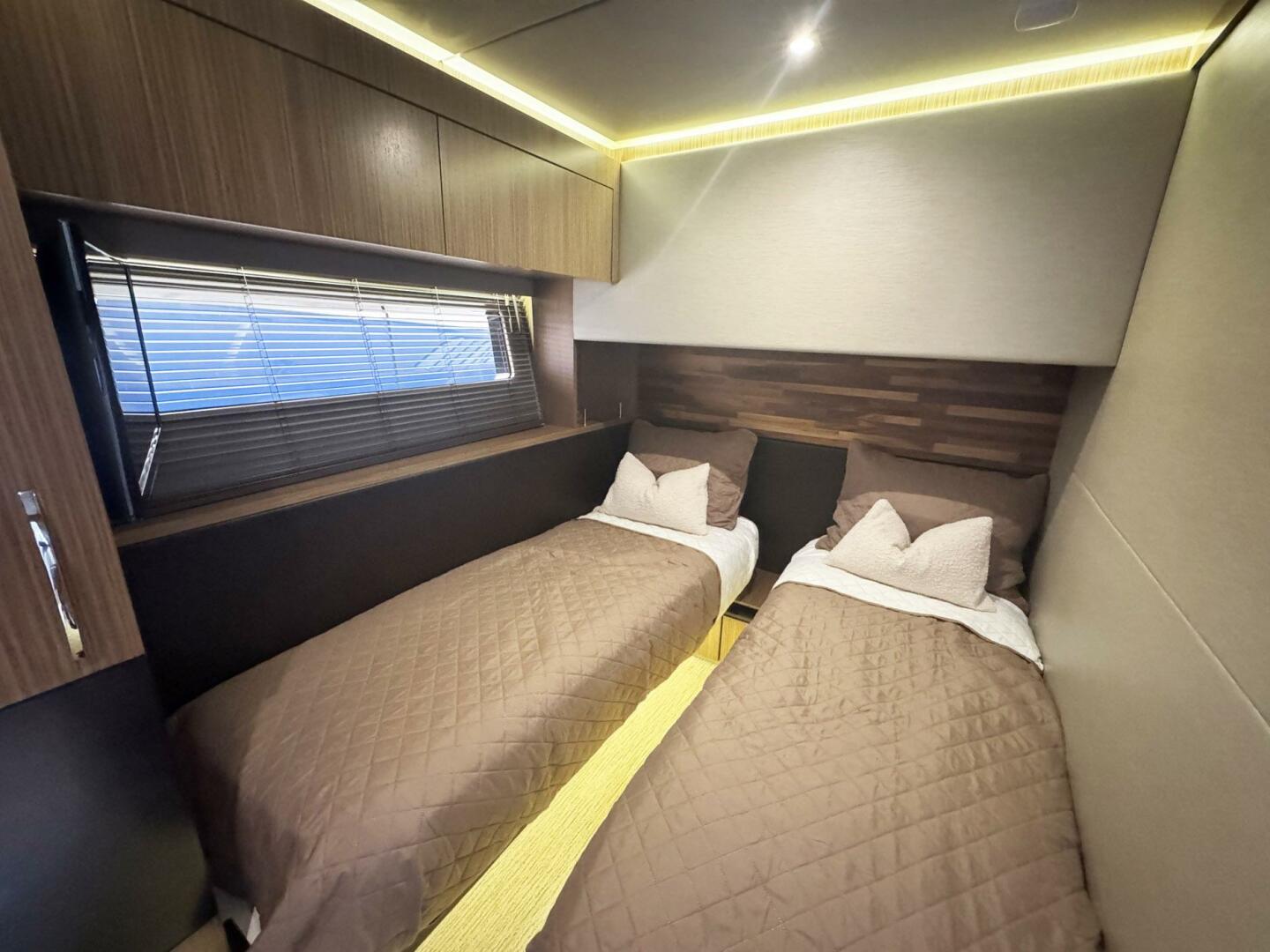 Sea Ray-L590 Fly 2016-AEQUA 1 Fort Lauderdale-Florida-United States-5248138 | Thumbnail