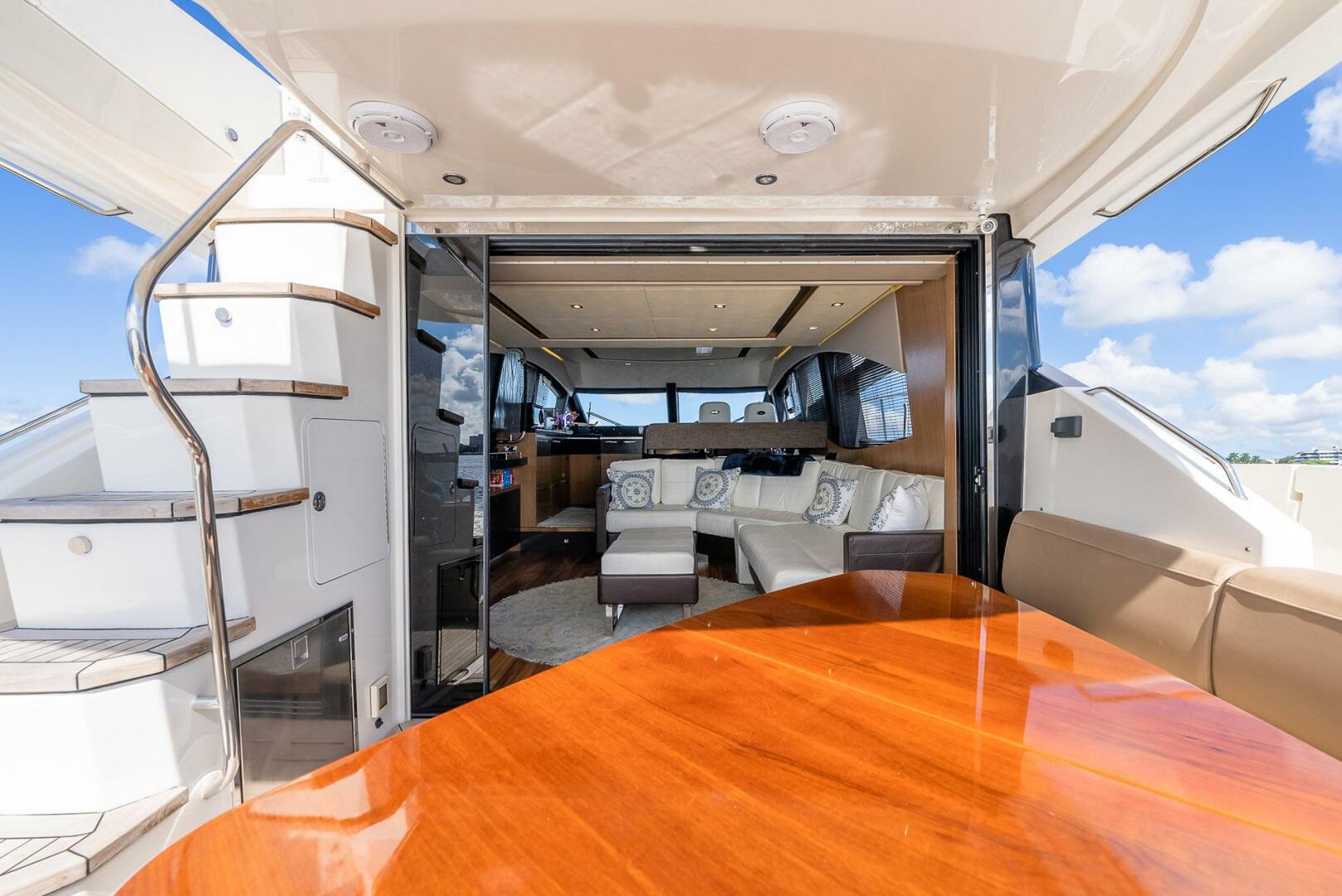 Sea Ray-L590 Fly 2016-AEQUA 1 Fort Lauderdale-Florida-United States-5248106 | Thumbnail