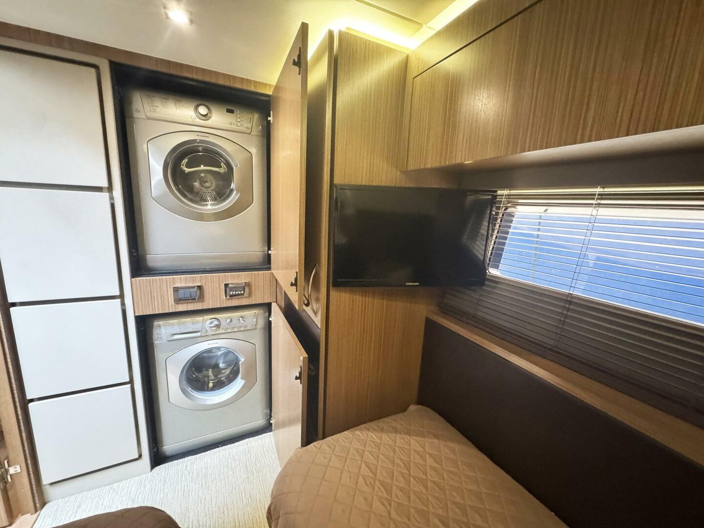 Sea Ray-L590 Fly 2016-AEQUA 1 Fort Lauderdale-Florida-United States-5248140 | Thumbnail