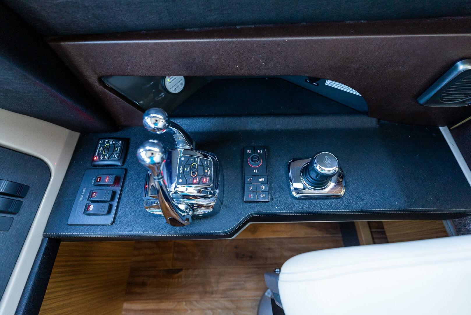 Sea Ray-L590 Fly 2016-AEQUA 1 Fort Lauderdale-Florida-United States-5248118 | Thumbnail