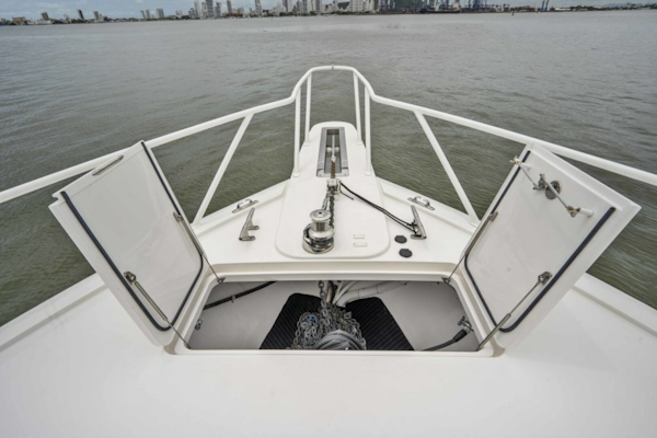 Viking-70 Enclosed Bridge 2011-Last Call Cartagena-Colombia-2011 Viking 70 Enclosed Bridge  Last Call  Windlass-5131529